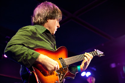 Allen at the Knitting Factory